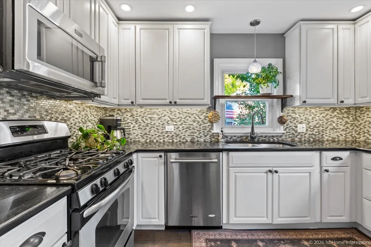 9440 S Clifton Park Avenue IL