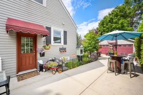9440 S Clifton Park Avenue IL