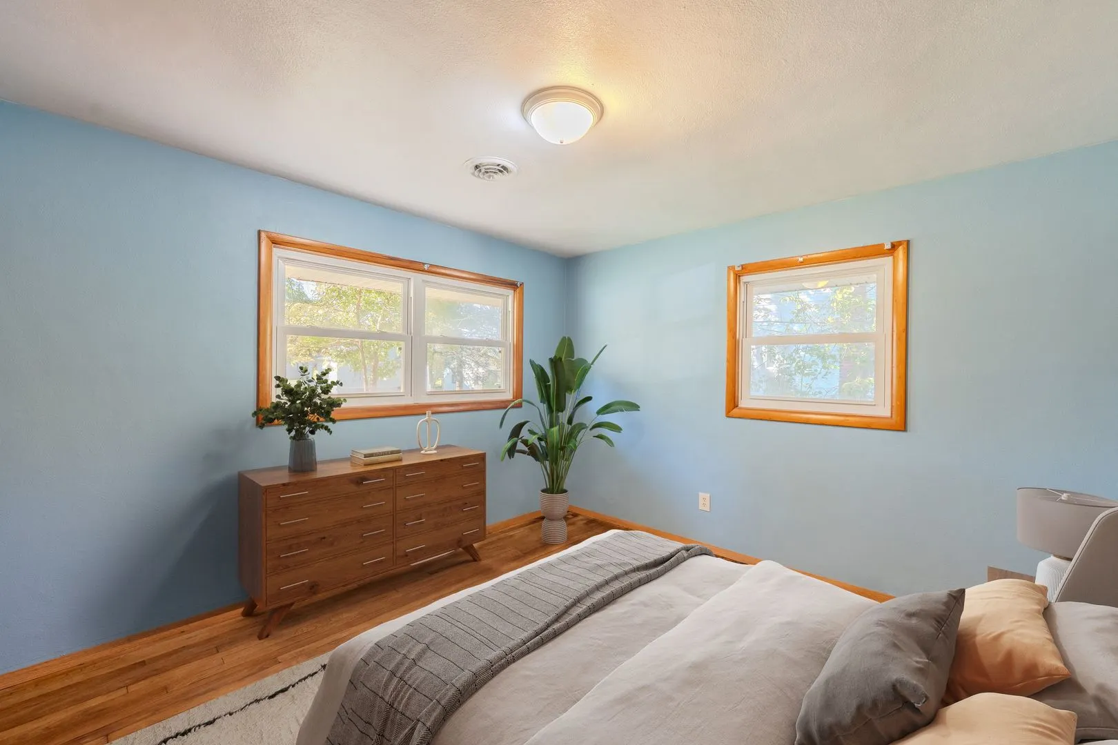 1427 S Walnut Avenue IL
