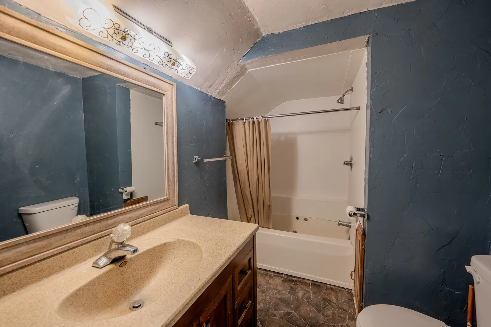 1427 S Walnut Avenue IL