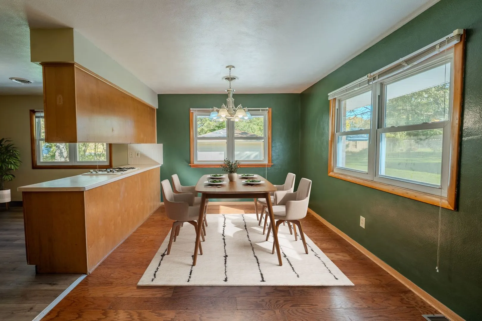 1427 S Walnut Avenue IL
