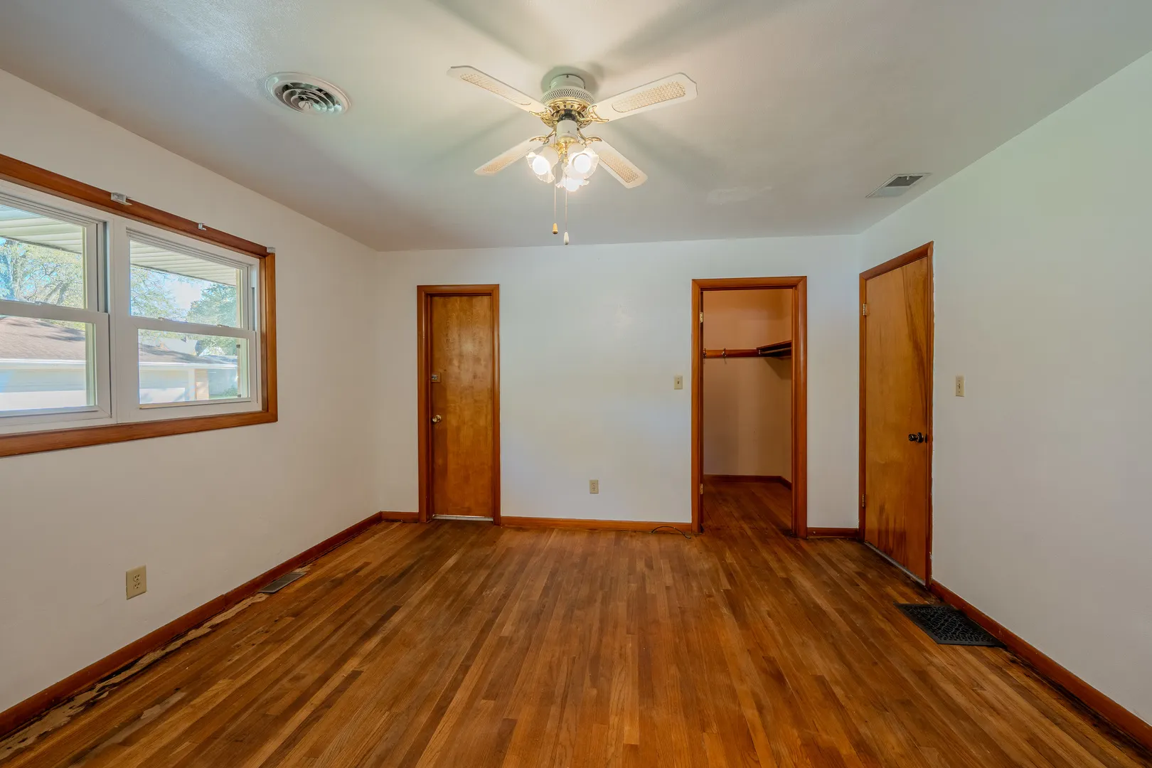 1427 S Walnut Avenue IL