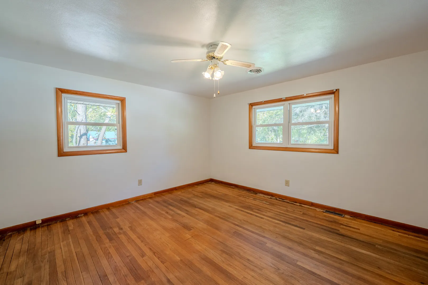 1427 S Walnut Avenue IL