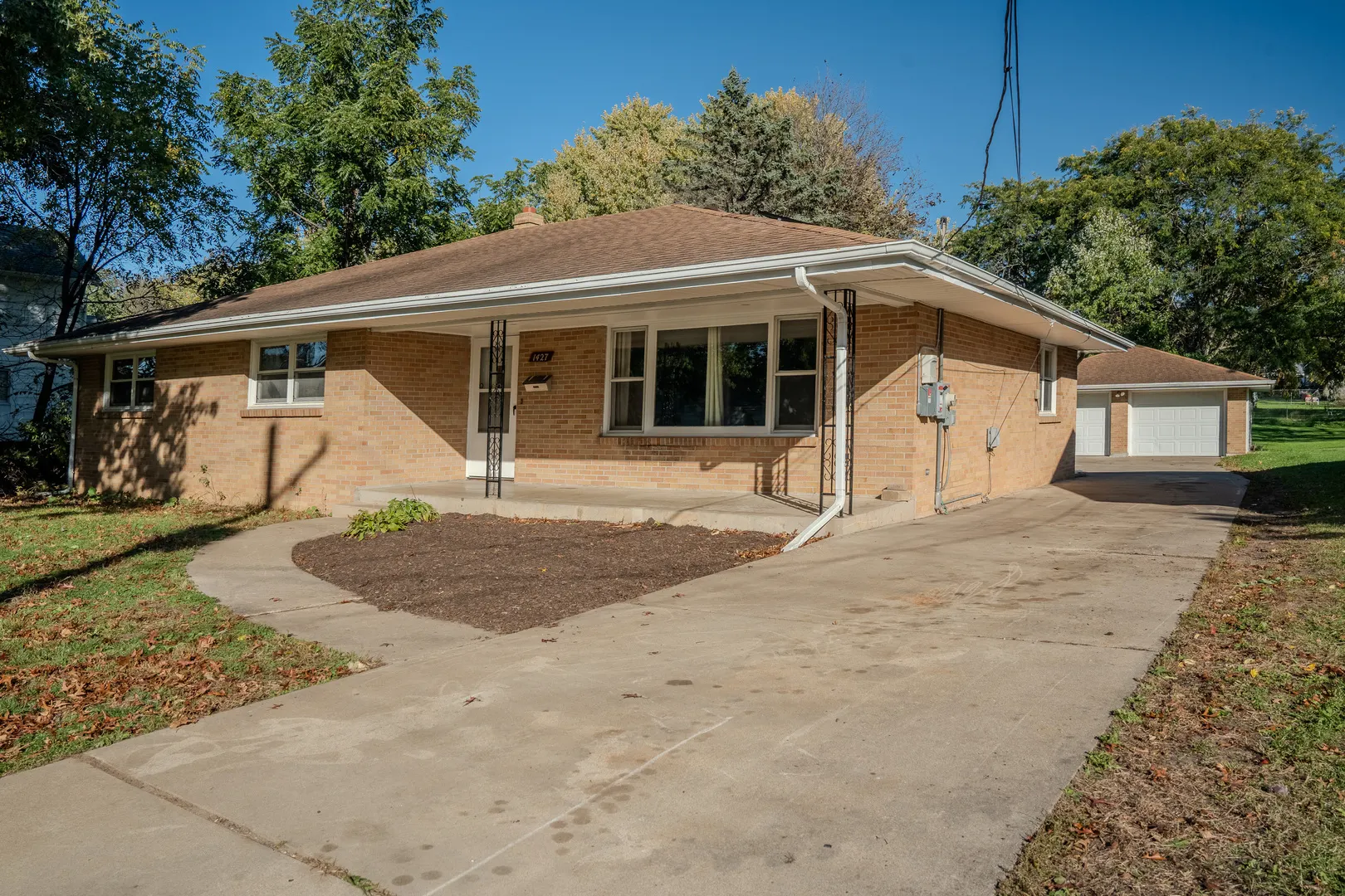 1427 S Walnut Avenue IL