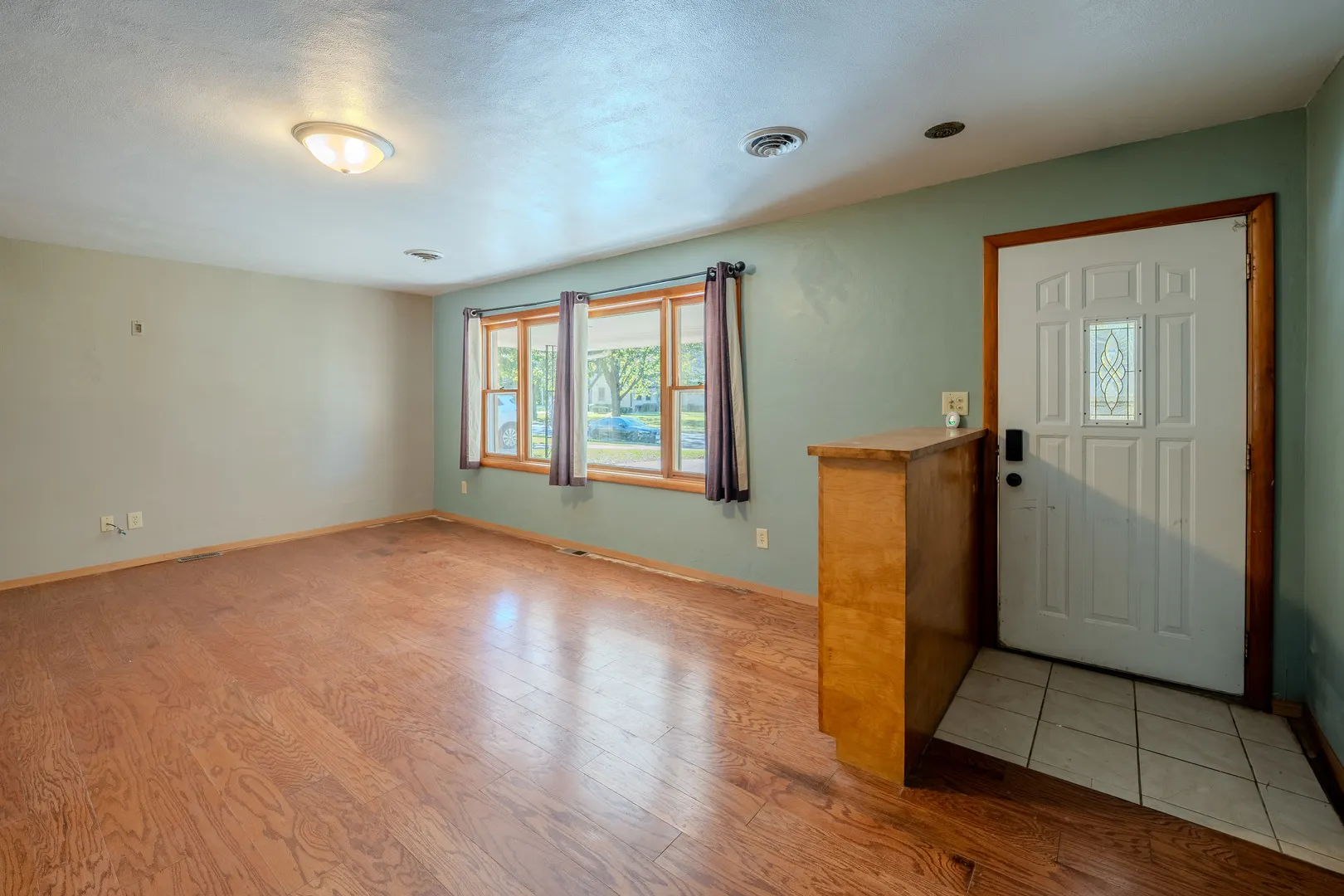 1427 S Walnut Avenue IL