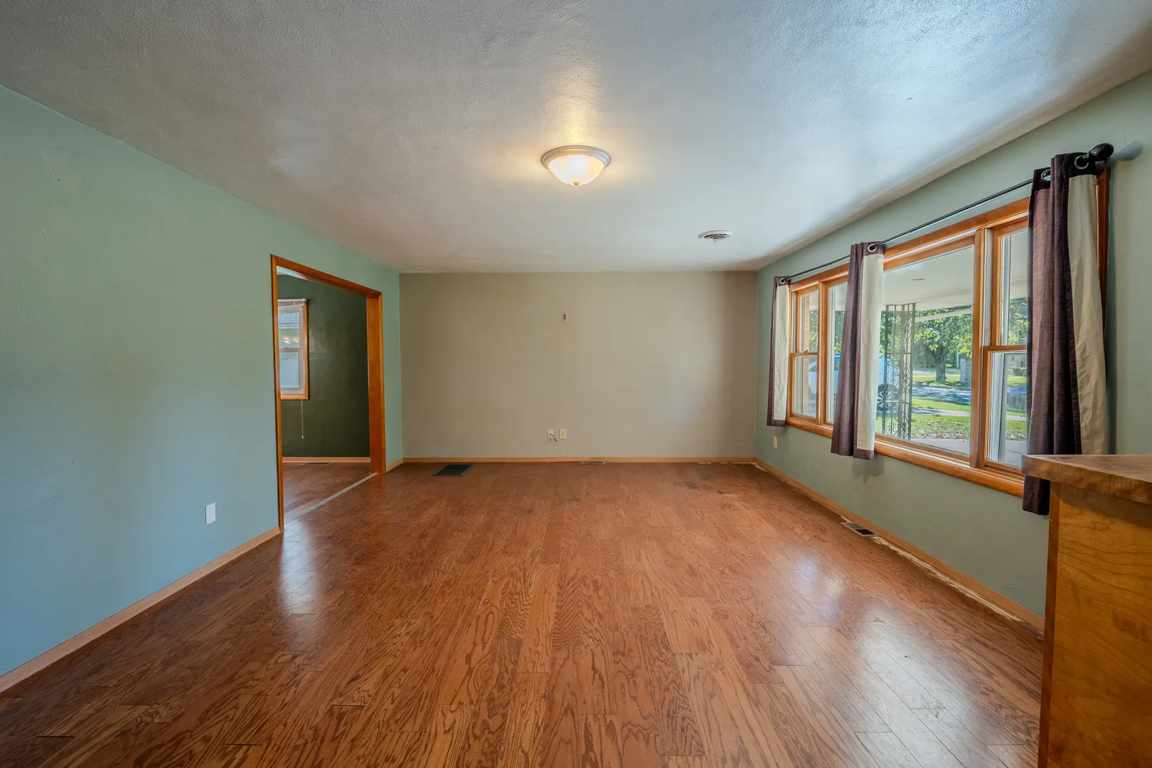 1427 S Walnut Avenue IL