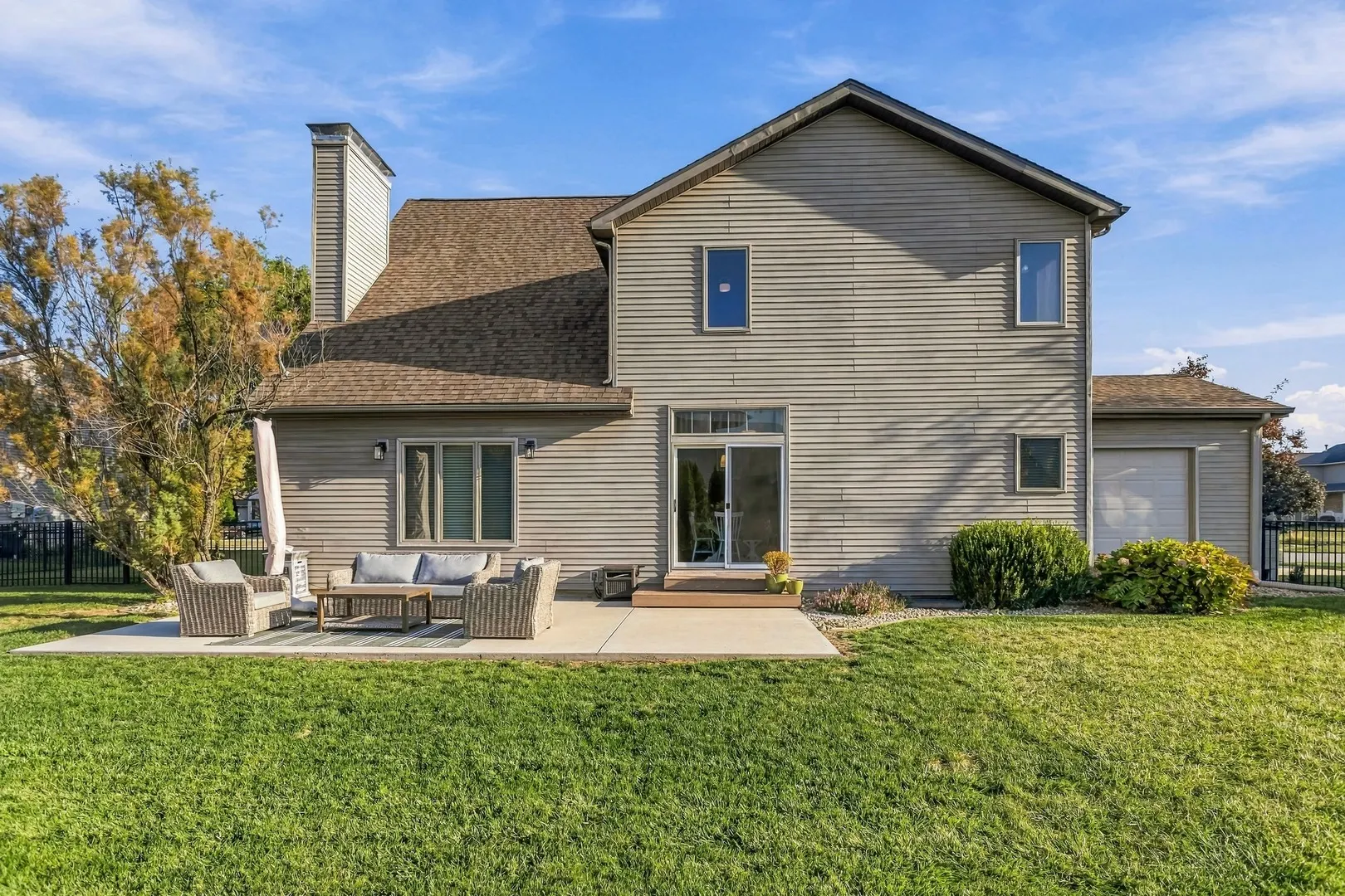 105 Walden Pond Boulevard IL