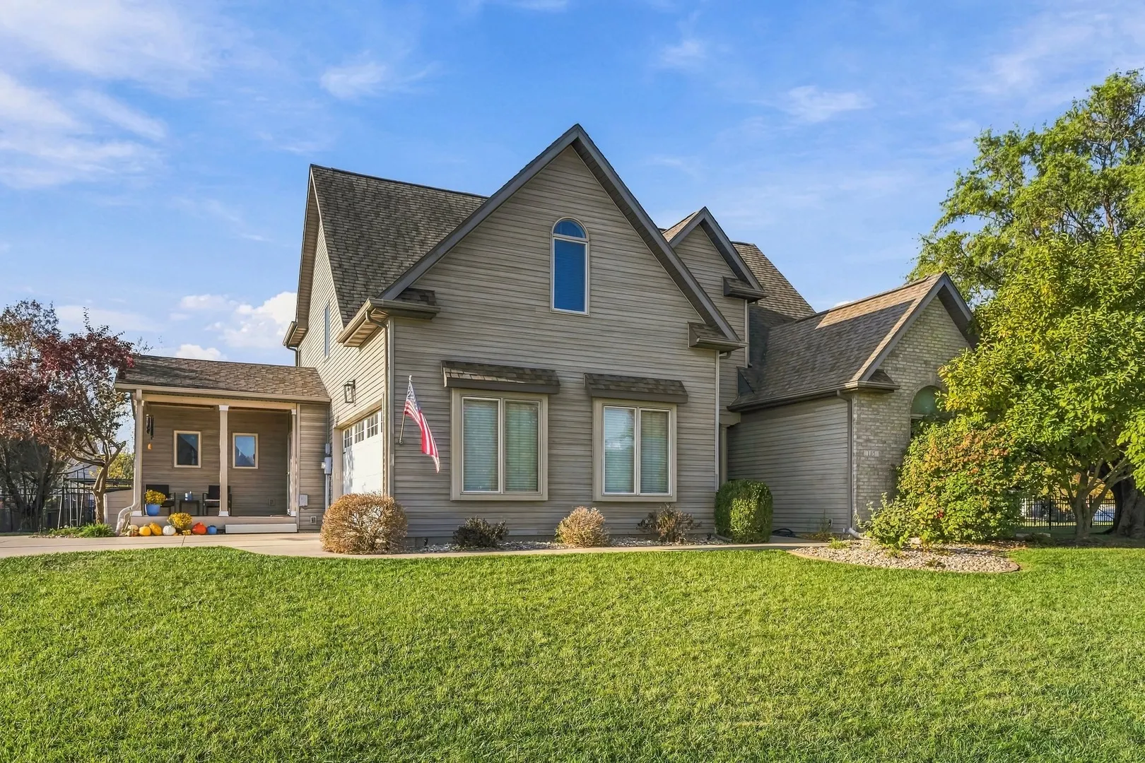 105 Walden Pond Boulevard IL