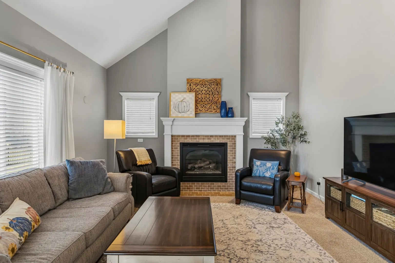 105 Walden Pond Boulevard IL