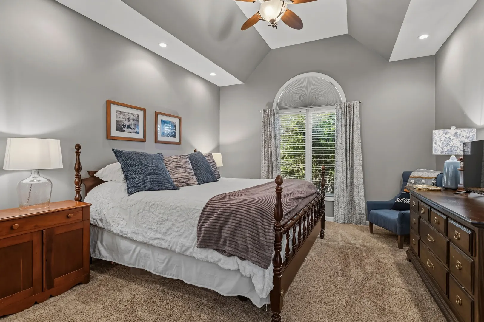 105 Walden Pond Boulevard IL