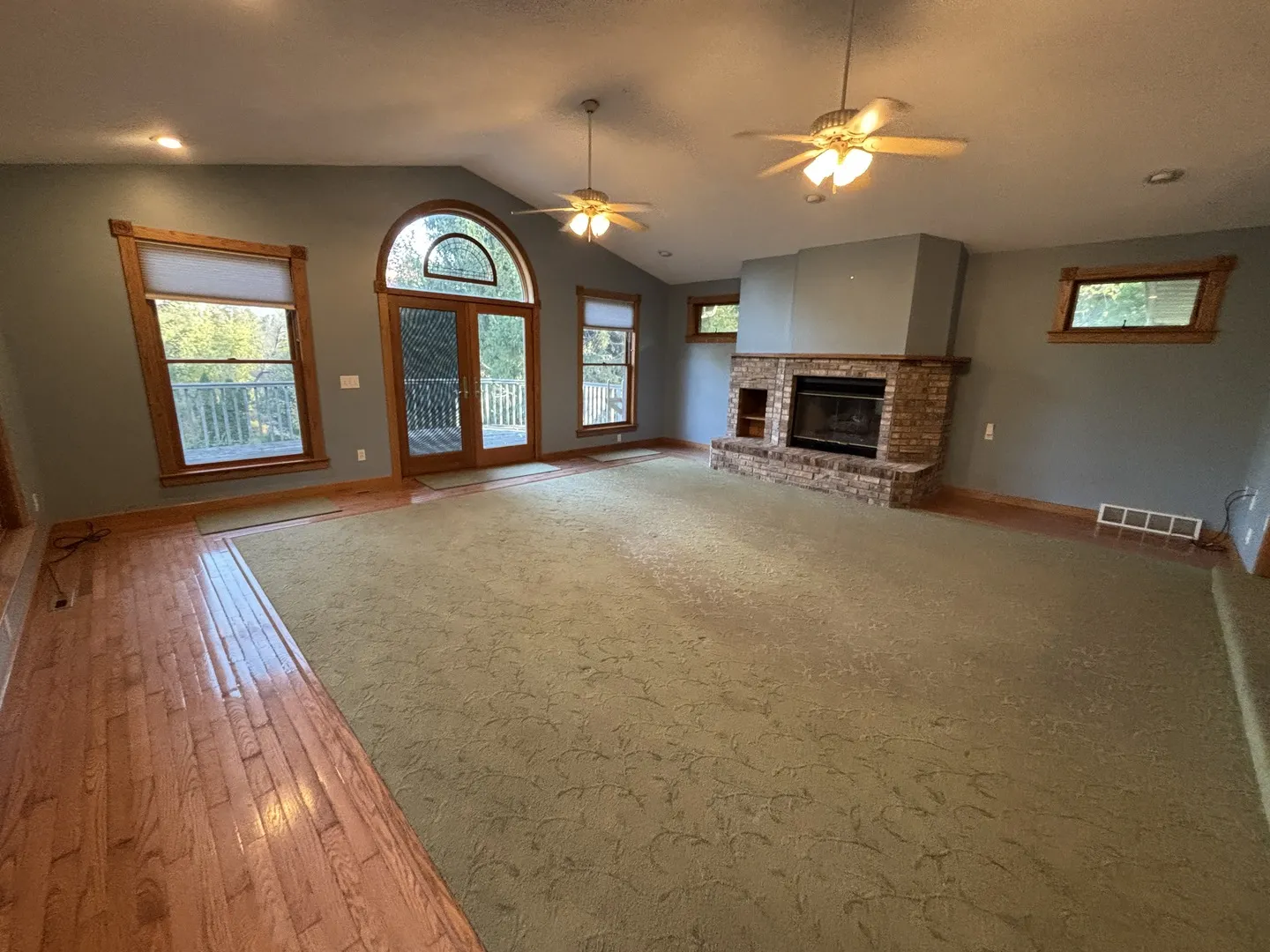 250 S 14th Street IA