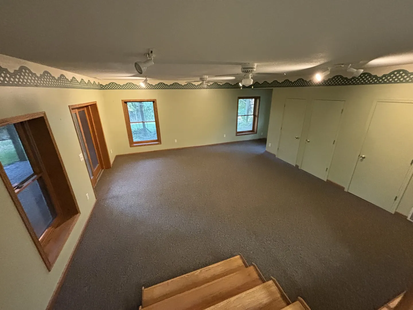 250 S 14th Street IA