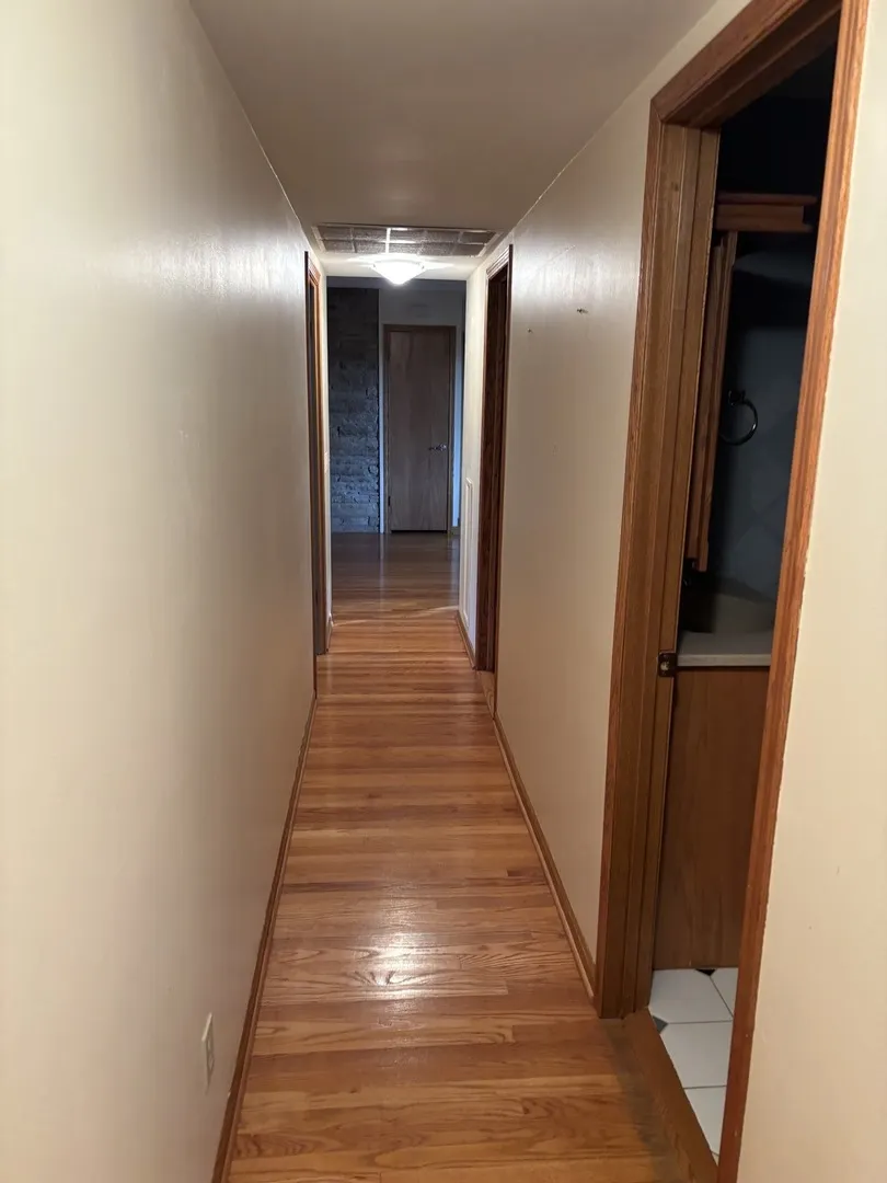 250 S 14th Street IA