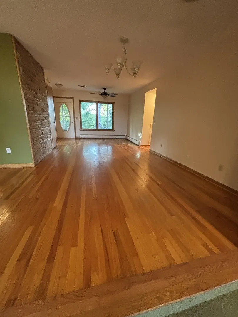 250 S 14th Street IA
