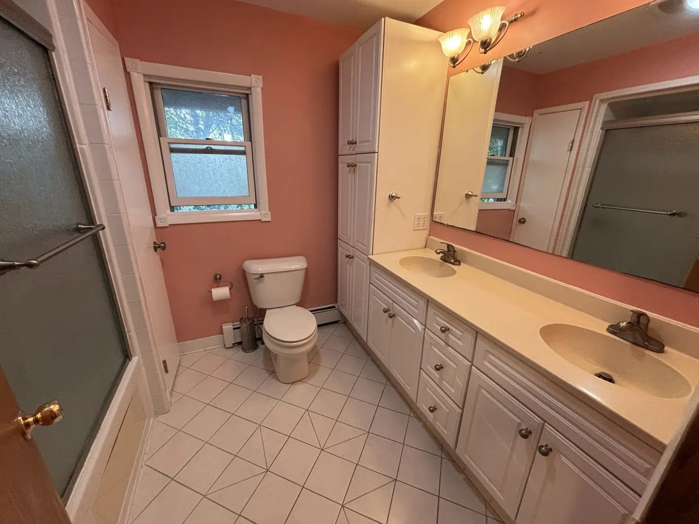 250 S 14th Street IA