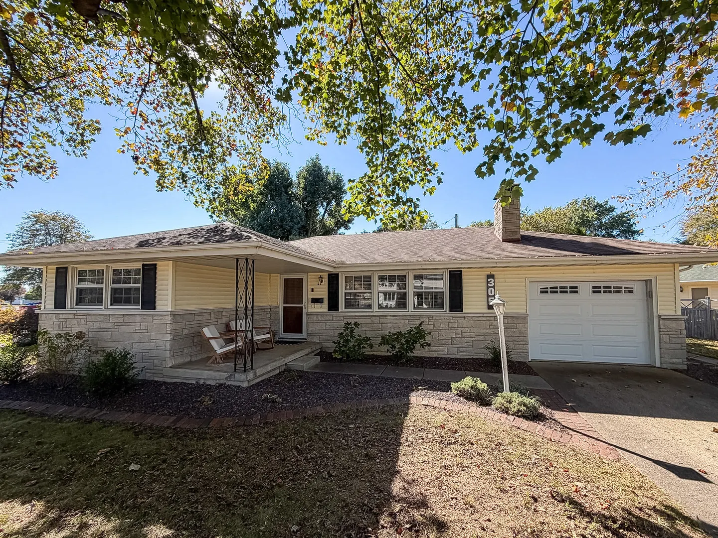 305 Linden Lane IL