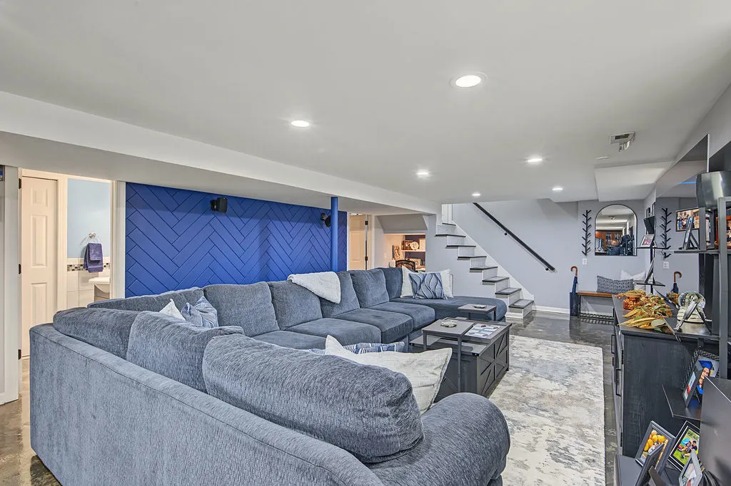7058 W 63rd Place IL