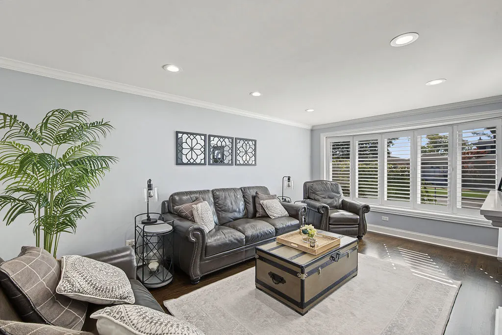 7058 W 63rd Place IL