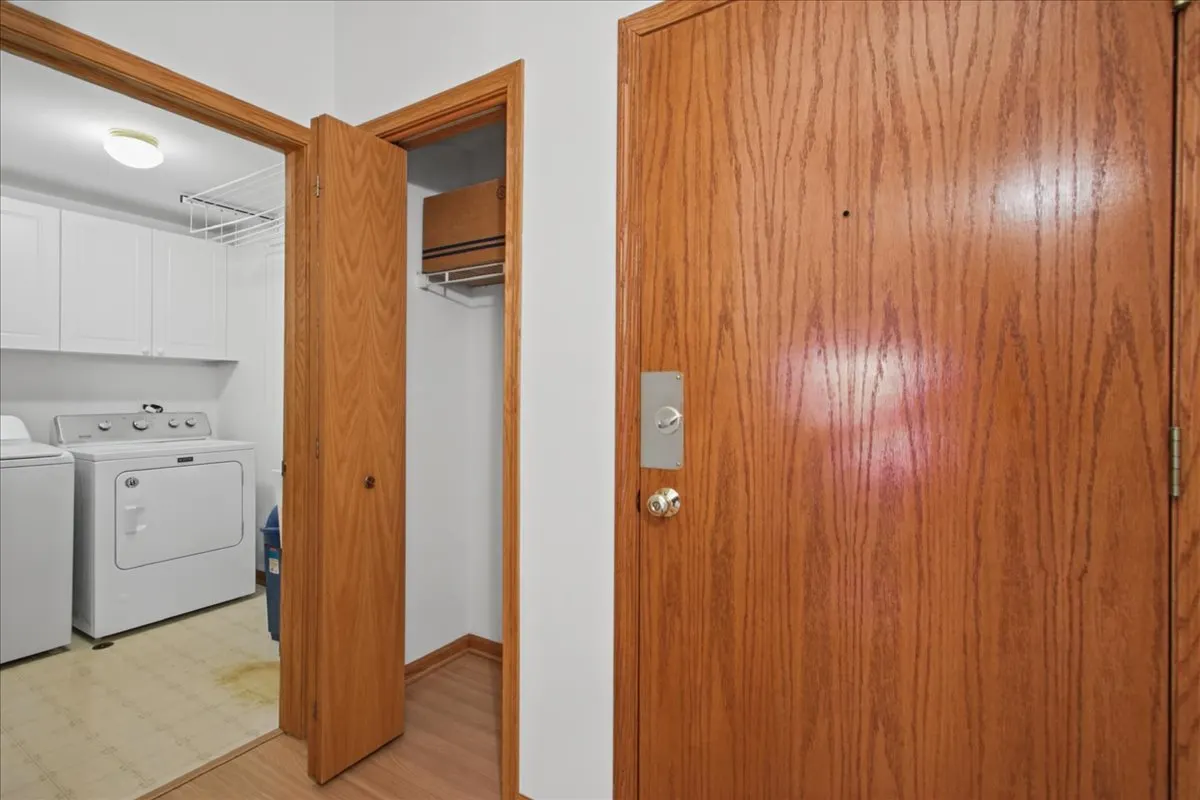 55 S Hale Street IL #207