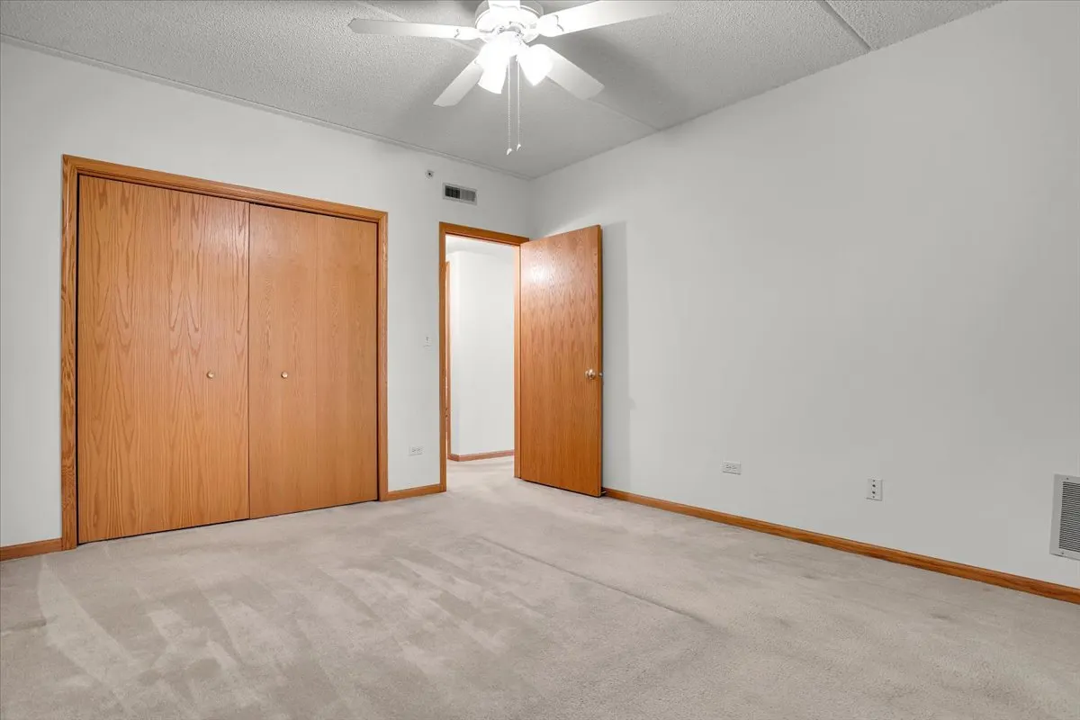 55 S Hale Street IL #207