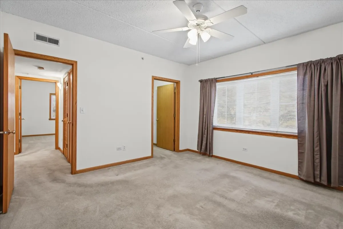 55 S Hale Street IL #207