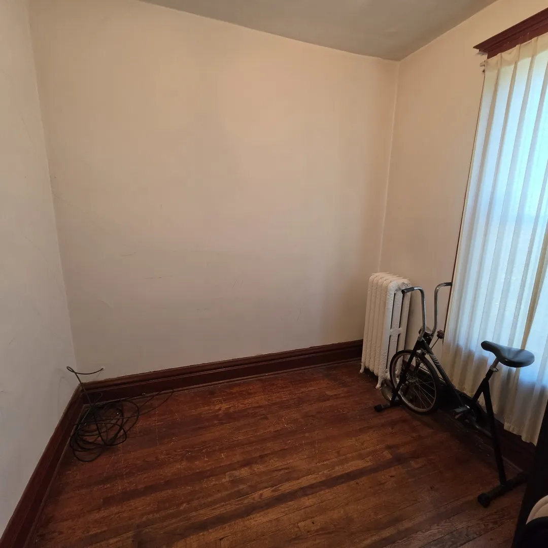4907 W Fulton Street IL
