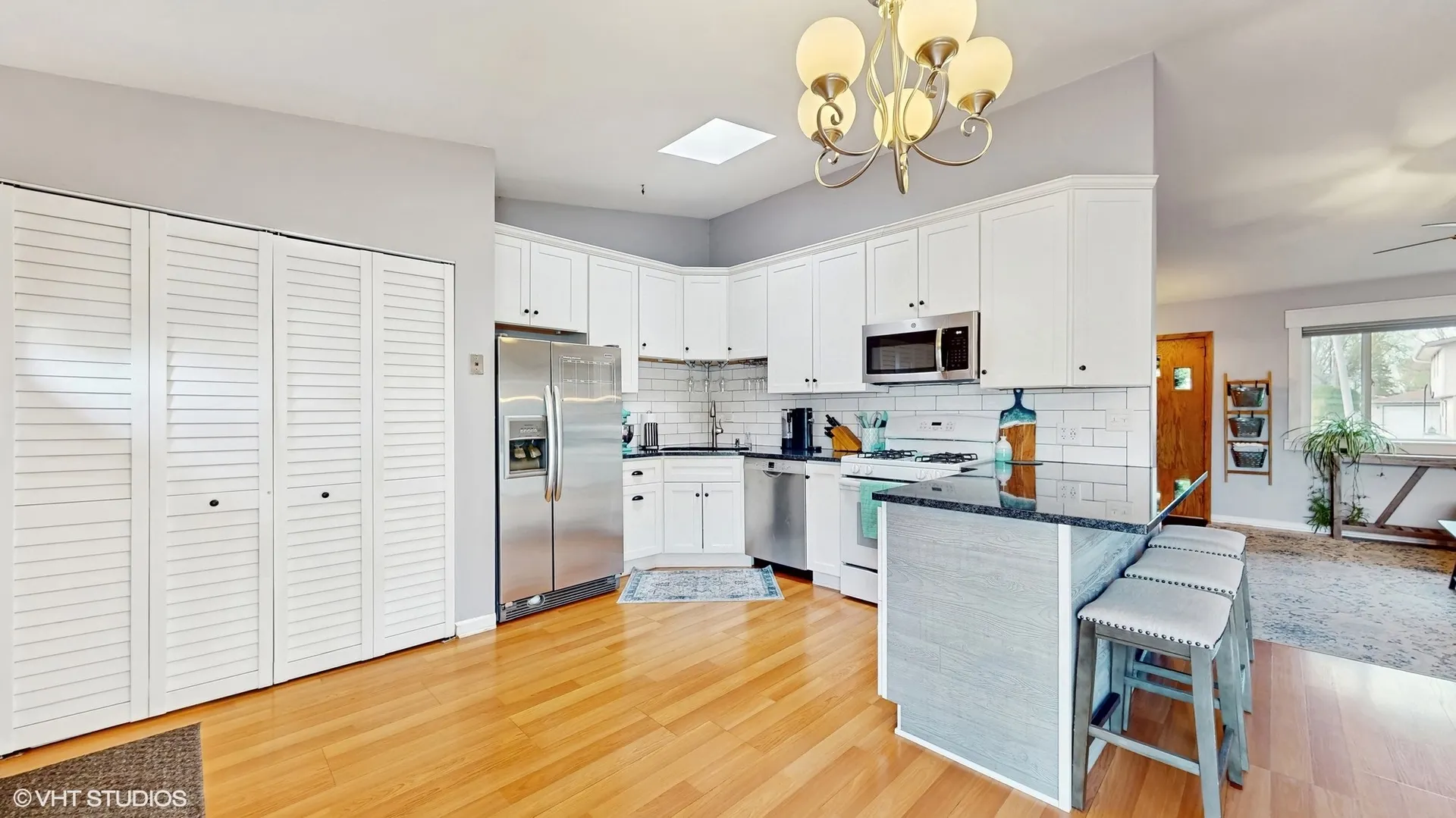 2206 Oak Lane IL