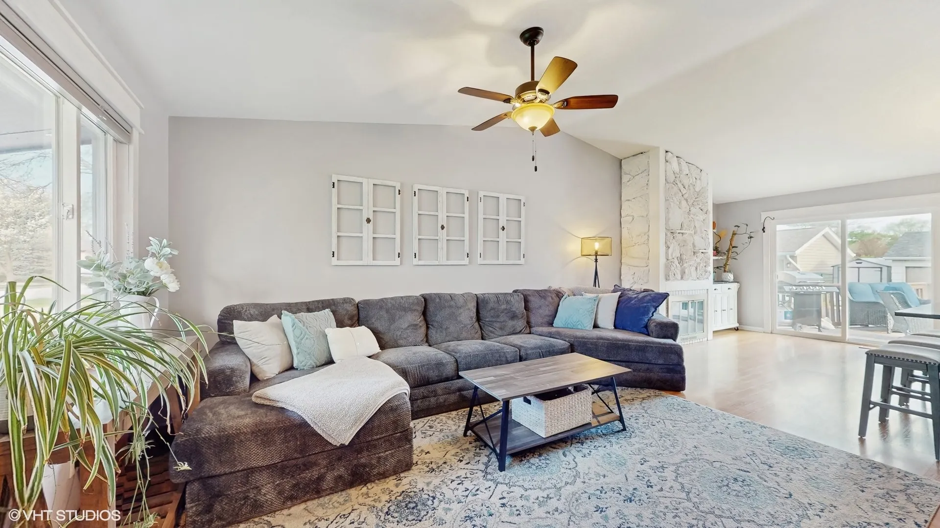 2206 Oak Lane IL