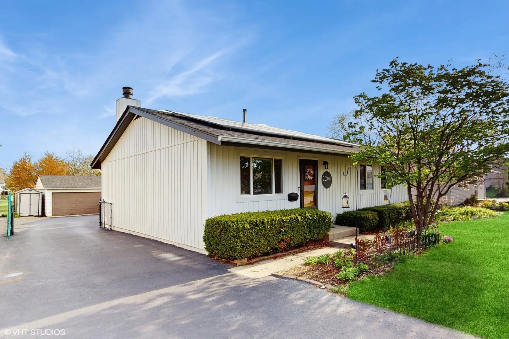 2206 Oak Lane IL