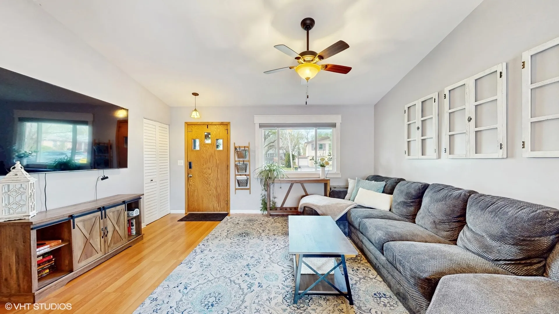 2206 Oak Lane IL