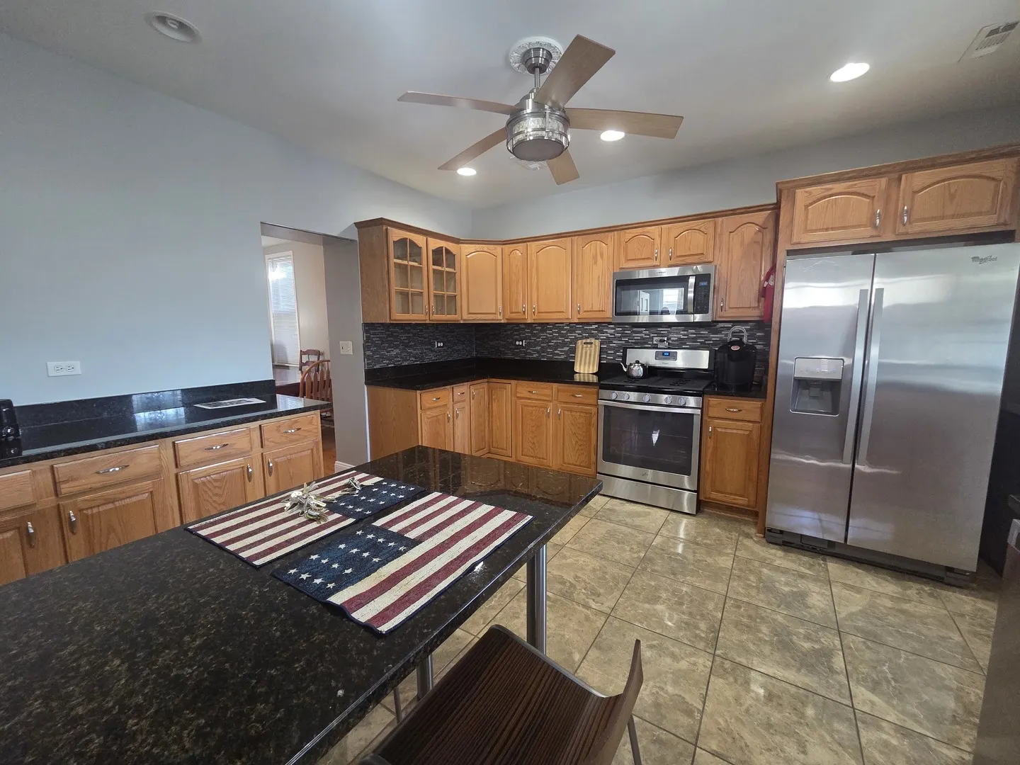 559 W 43rd Place IL #2