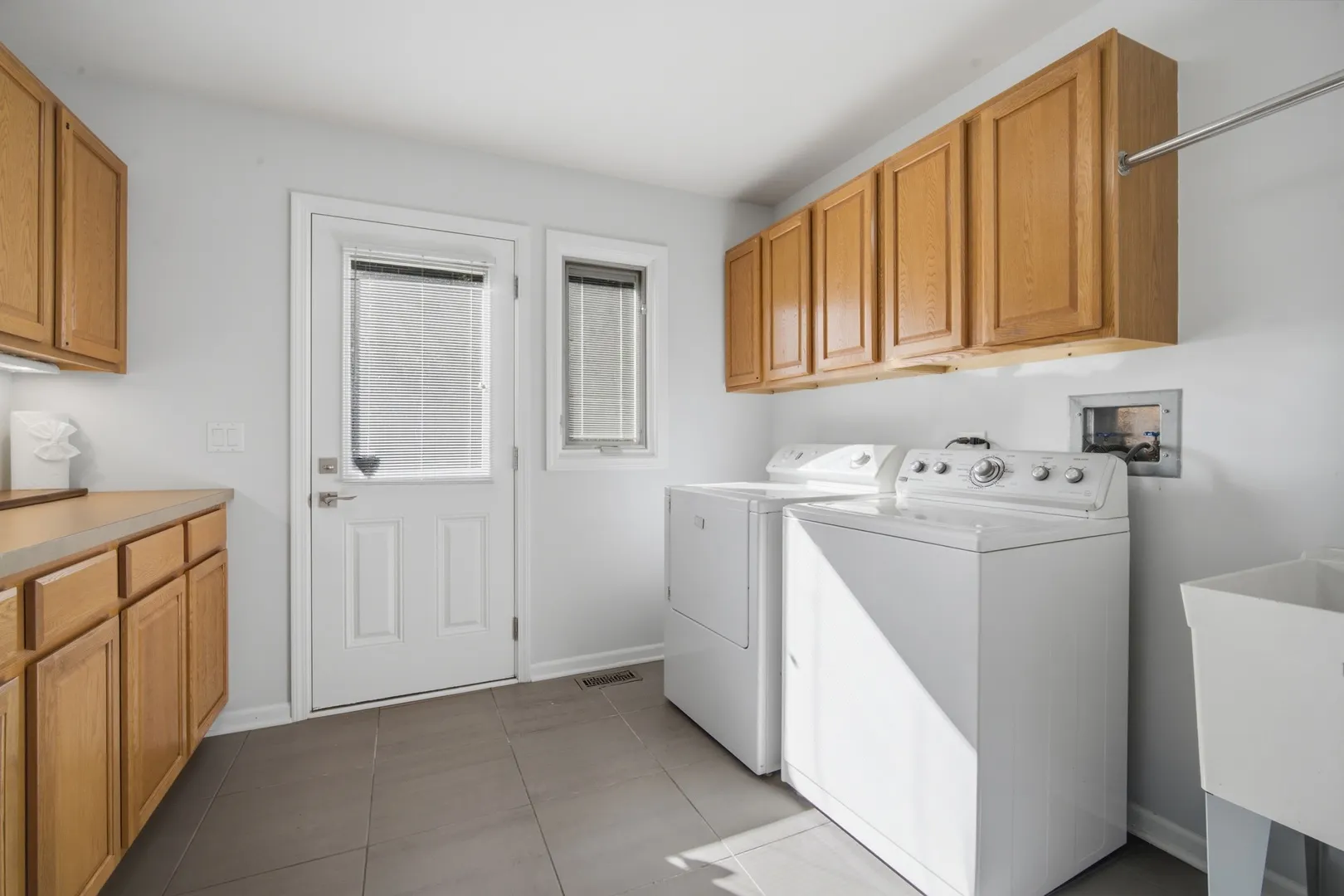 1341 Gordon Terrace IL