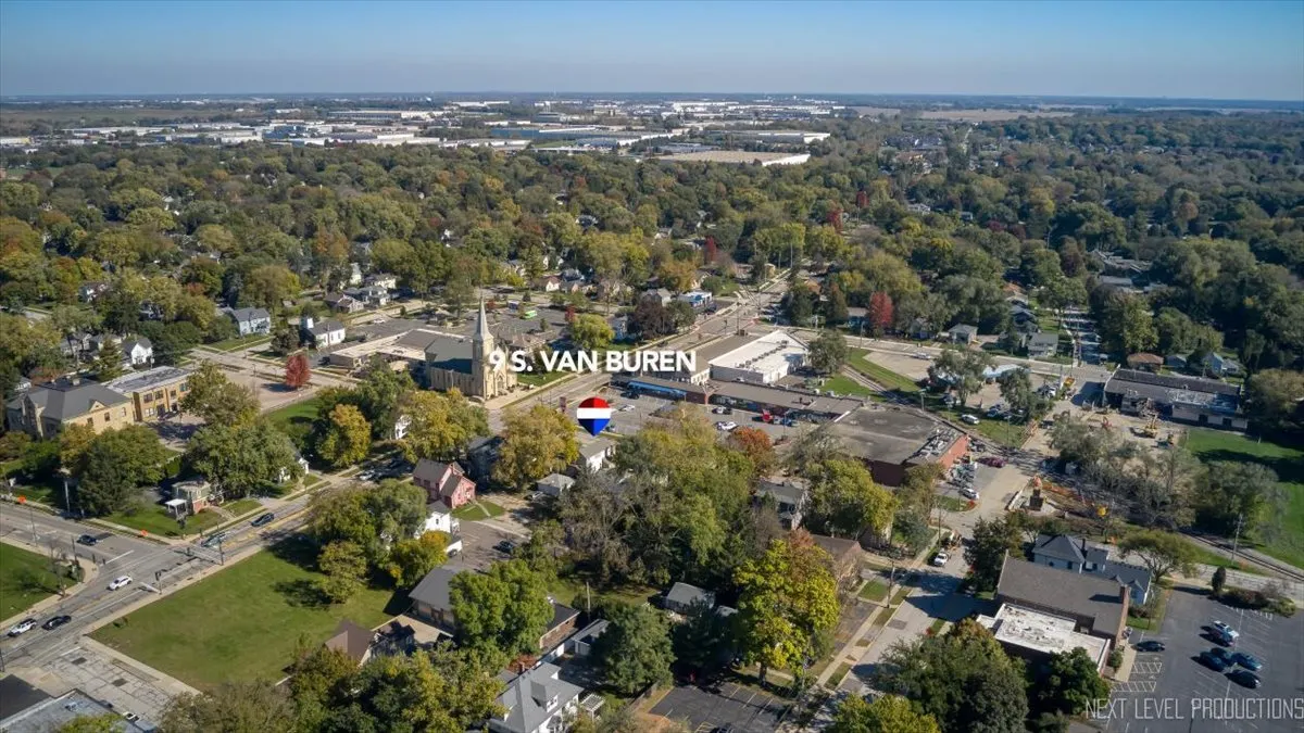 9 S Van Buren Street IL