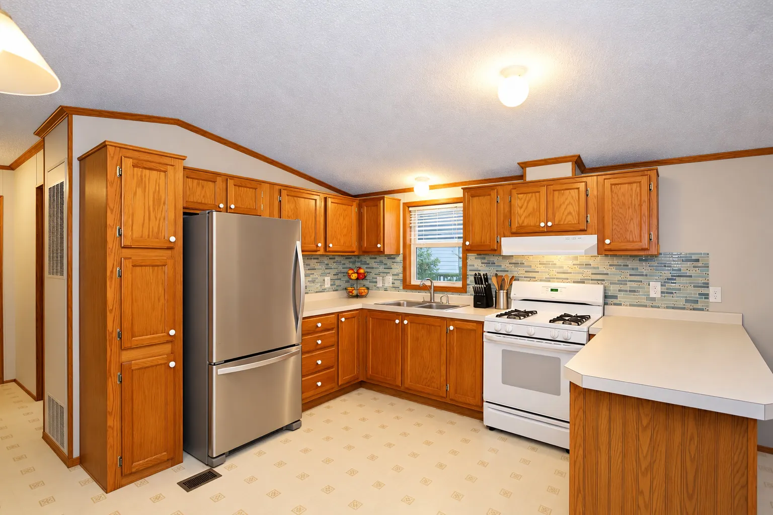 132 3rd Avenue IL