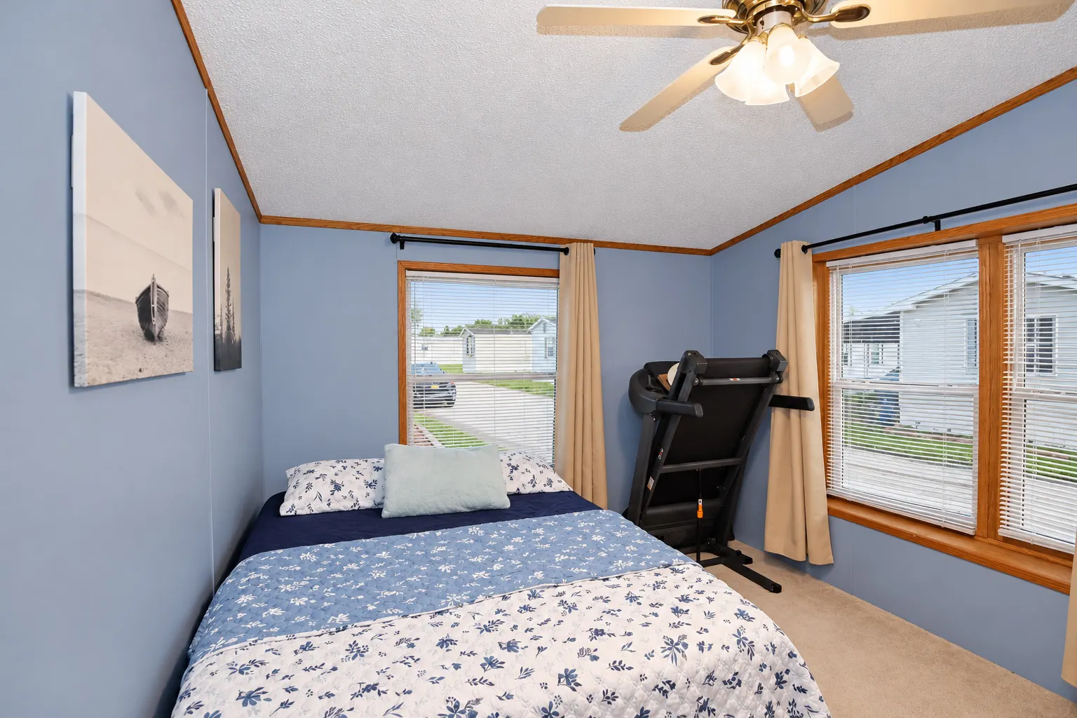 132 3rd Avenue IL