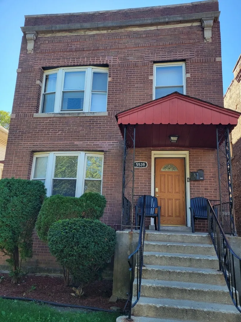 5539 W Adams Street IL
