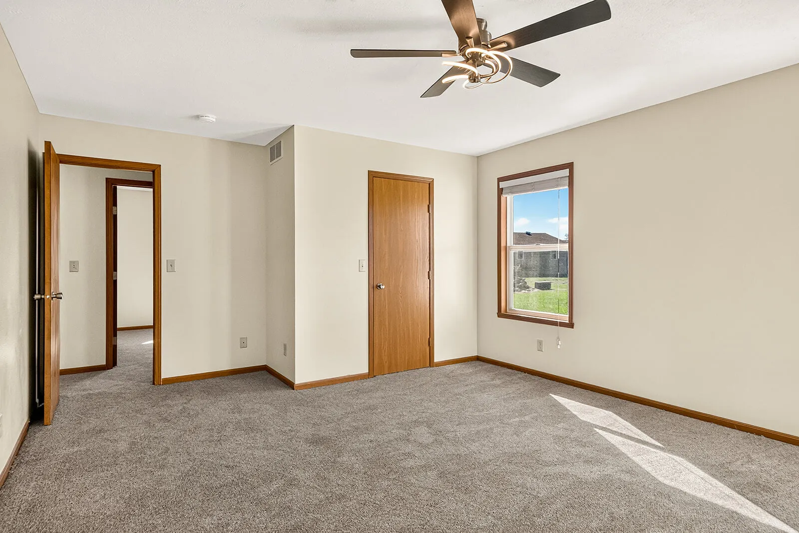 136 Harvest Glenn Drive IL