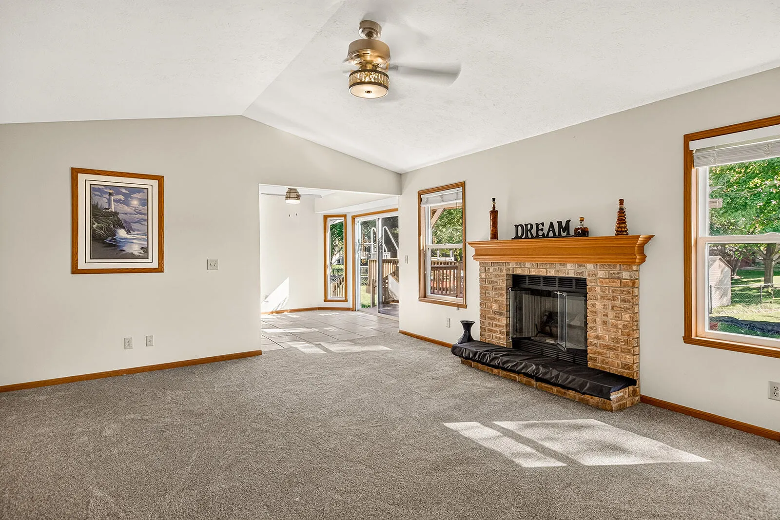 136 Harvest Glenn Drive IL