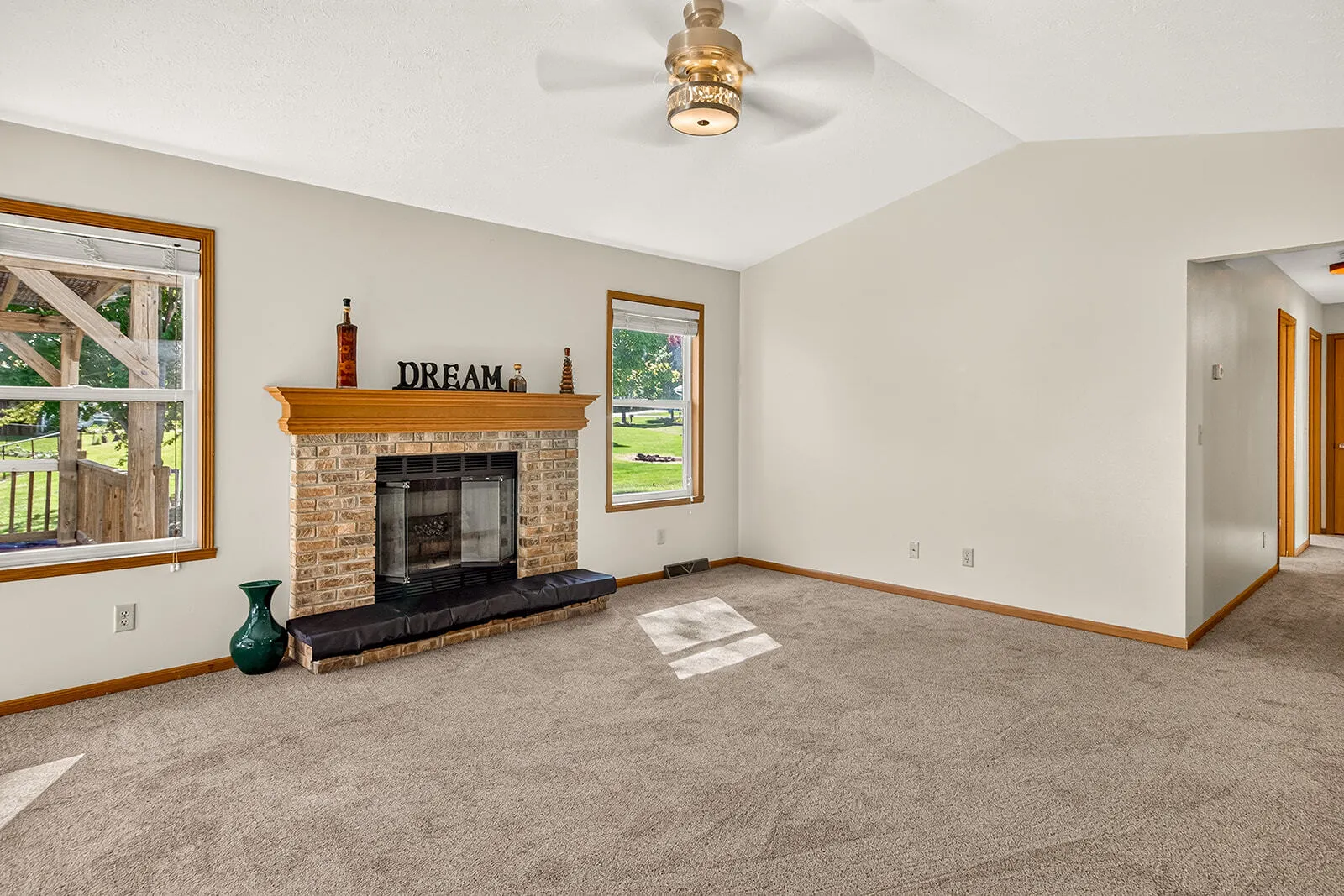 136 Harvest Glenn Drive IL