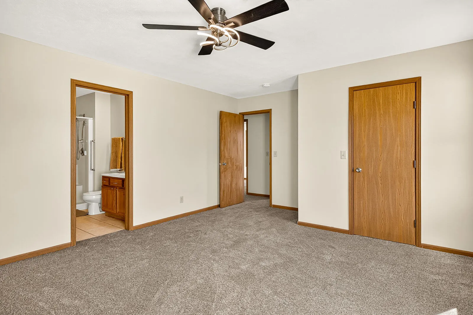 136 Harvest Glenn Drive IL
