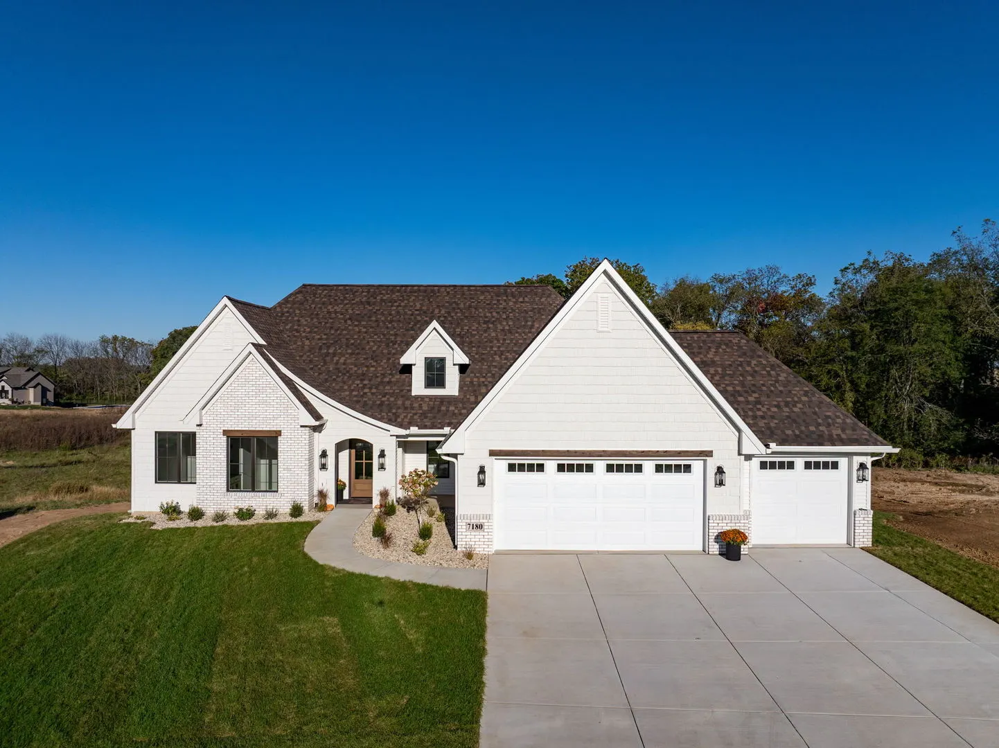 7180 Alvie Lane IA