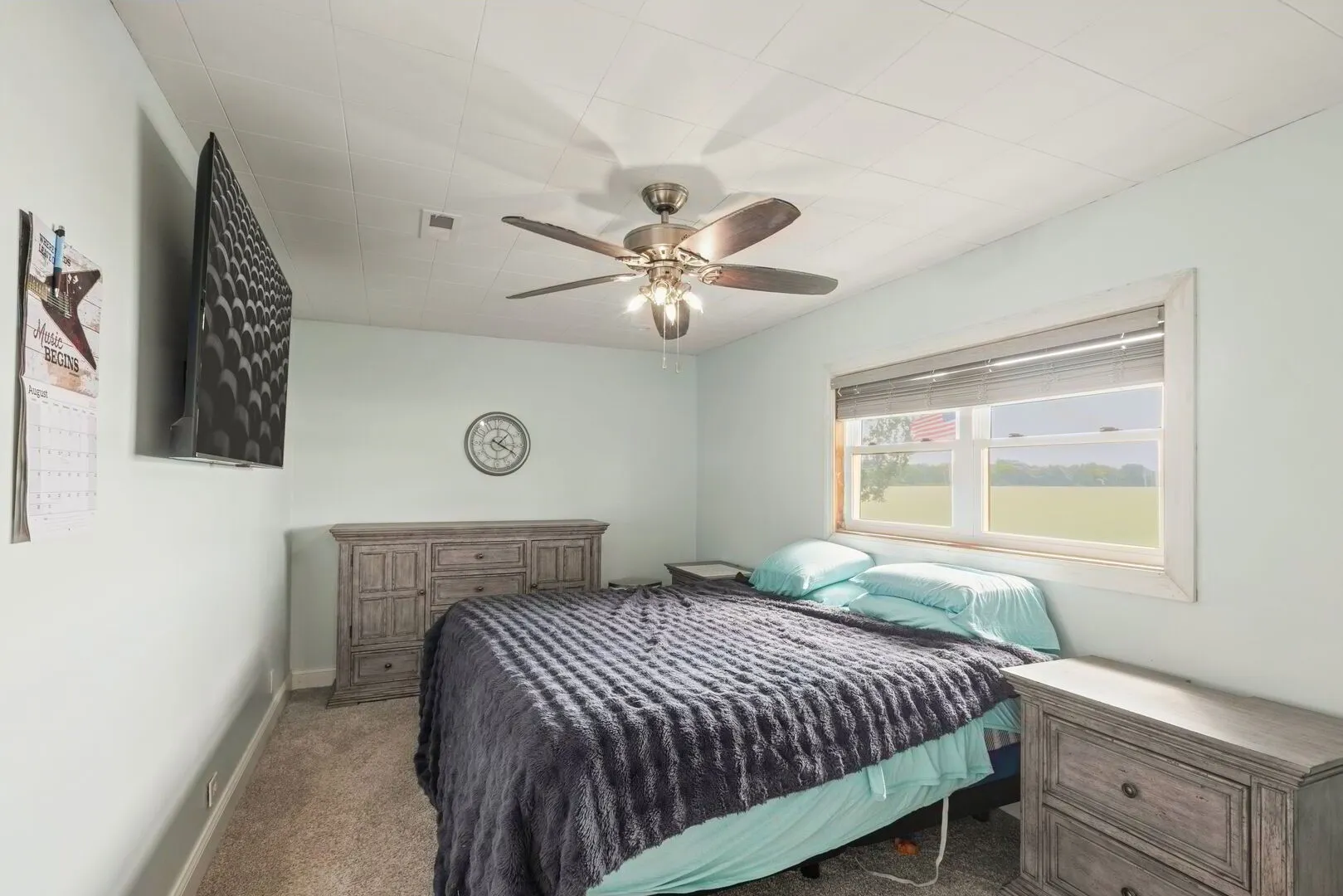 827 W Northeast Shore Drive IL