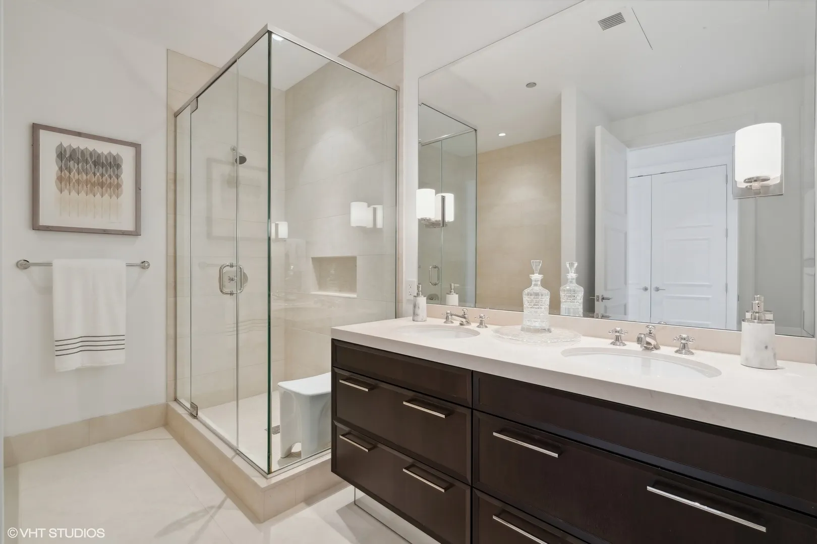 118 E Erie Street IL #37H