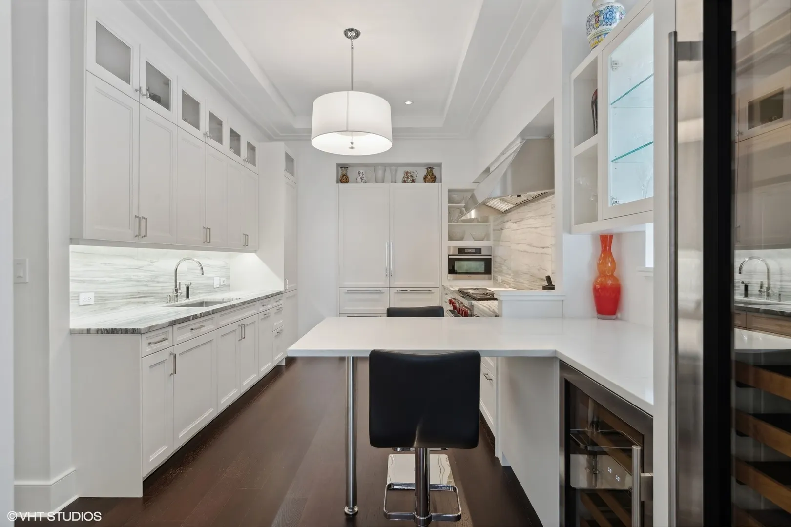 118 E Erie Street IL #37H