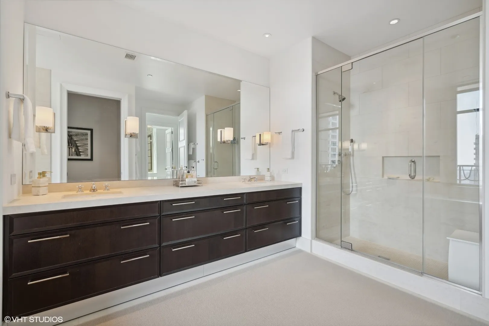 118 E Erie Street IL #37H