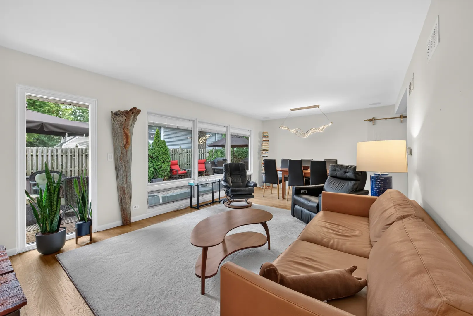 220 E Hillside Road IL