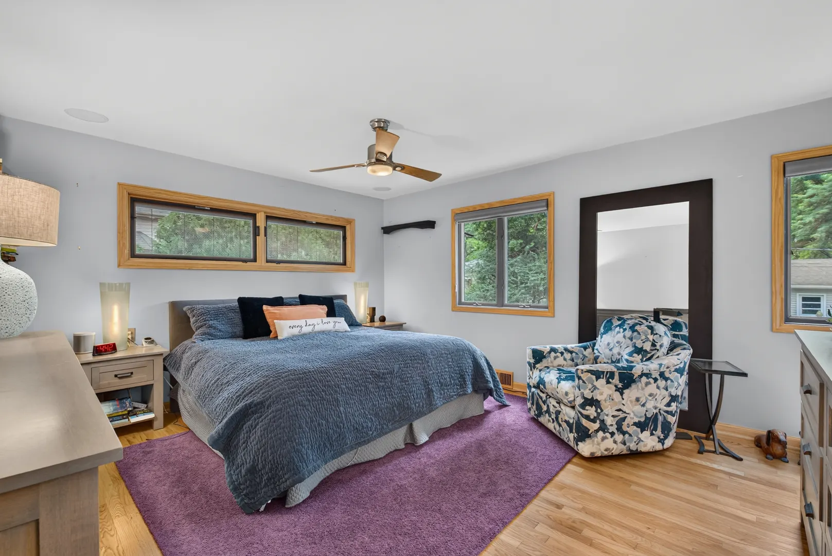 220 E Hillside Road IL
