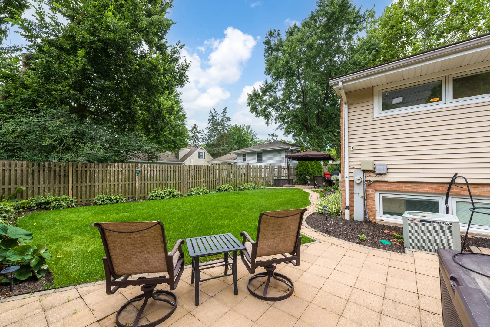 220 E Hillside Road IL
