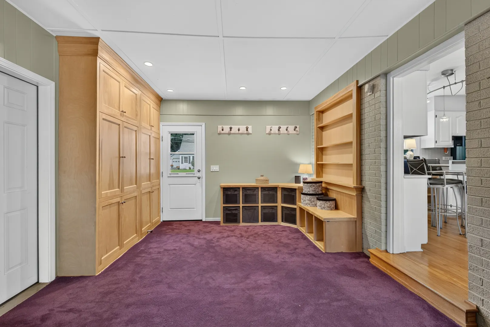 220 E Hillside Road IL
