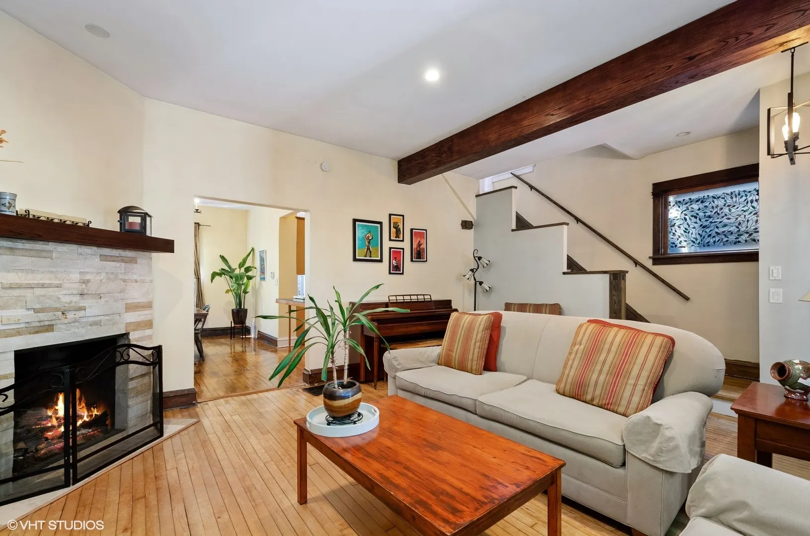 1443 W Highland Avenue IL